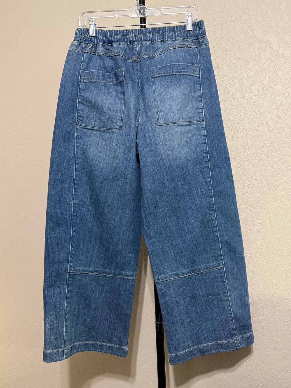 Pilcro Anthropologie Izzie Relaxed Pull-On Barrel Jeans Size S - Picture 4 of 10